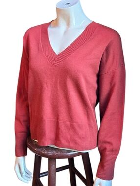 Burnt Sienna Lightweight V-neck Sweater Size Medium